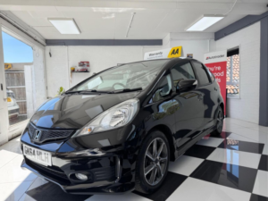 2014 Honda Jazz 1.4 I-Vtec Si Euro 5 5dr in Black — image 3
