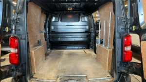 2017 Citroen Dispatch 1.6 Bluehdi 1000 Enterprise M in Black — image 5