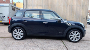 2014 MINI Countryman 1.6 Cooper S Auto All4 Euro 5 5dr in Blue — image 5