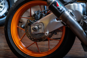 2015 Honda Cbr1000rr Fireblade *one Owner - 592 Miles* in Orange — image 6