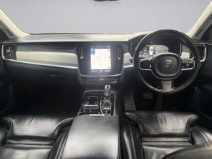 2019 Volvo S90 2.0 Inscription Pro T8 Twin Engine AWD in Grey — image 3
