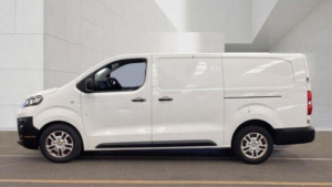 2020 Vauxhall Vivaro 2.0 Turbo D 3100 Dynamic L2 H1 Euro 6 (s/s) 6dr in White — image 3