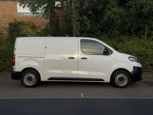 2018 Citroen Dispatch 1.6 Bluehdi 1000 Enterprise M in White — image 6