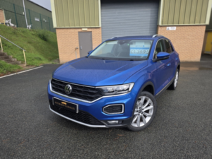 2022 Volkswagen T-Roc 2.0 Tdi Evo Sel in Blue — image 2
