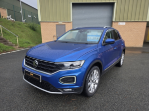 2022 Volkswagen T-Roc 2.0 Tdi Evo Sel in Blue — image 5