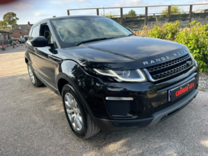2015 Land Rover Range Rover Evoque 2.0 Ed4 Se Tech in Black — image 4