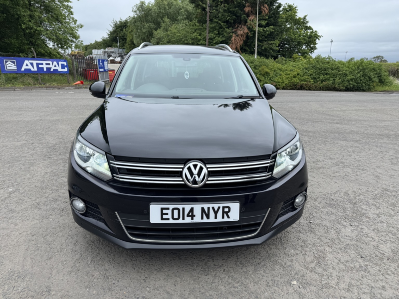 2014 Volkswagen Tiguan 2.0 Tdi Bluemotion Tech Match in Black — image 1
