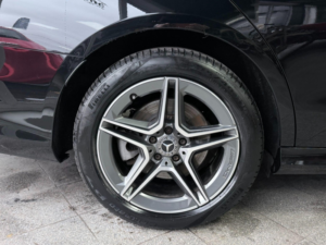 2020 Mercedes-Benz E Class 2.0 E300de 13.5kwh Amg Line Edition G-Tronic+ Euro 6 (s/s) 4dr in Black — image 5