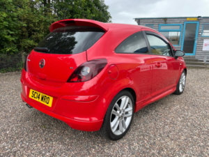 2014 Vauxhall Corsa 1.4 16v Sri Hatchback 3dr Petrol Manual Euro 5 (100 Ps) in Red — image 3