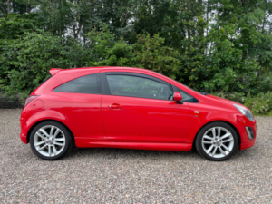 2014 Vauxhall Corsa 1.4 16v Sri Hatchback 3dr Petrol Manual Euro 5 (100 Ps) in Red — image 5