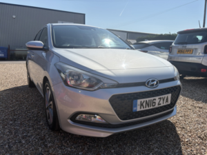 2016 Hyundai I20 1.2 I20 Se 1.2 84ps Bd in Grey — image 2