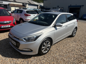 2016 Hyundai I20 1.2 I20 Se 1.2 84ps Bd in Grey — image 4