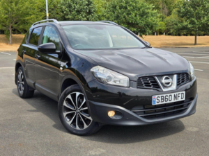 2011 Nissan Qashqai 1.5 Dci N-Tec 2WD Euro 5 5dr in Black — image 3