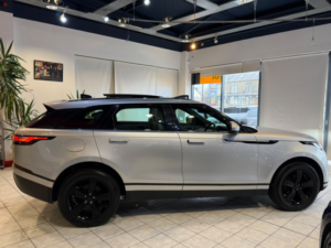 2017 Land Rover Range Rover Velar 2.0 D180 in Silver — image 6