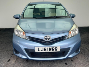 2012 Toyota Yaris 1.33 Dual Vvt-I Tr Multidrive S Euro 5 5dr in Blue — image 2