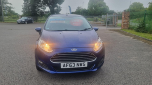 2013 Ford Fiesta 1.0 T Ecoboost Zetec in Blue — image 4