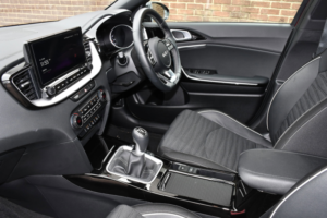 2026 Kia Xceed 1.0 T-Gdi Mhev Gt-Line SUV 5dr Petrol Hybrid Manual Euro 6 (s/s) (113 Bhp) in Red — image 6
