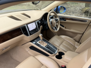 2016 Porsche Macan 3.0 Td V6 S in Blue — image 5