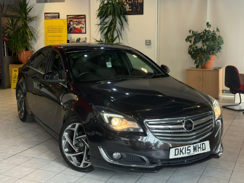 2015 Vauxhall Insignia 2.0 Cdti Ecoflex Sri Vx Line Nav in Black — image 1