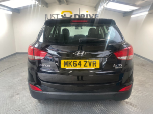 2014 Hyundai Ix35 1.7 Crdi S SUV 5dr Diesel Manual Euro 5 (s/s) (115 Ps) in Black — image 4
