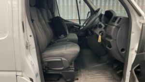 2022 Renault Master 2.3 Dci 35 Business Fwd Lwb Medium Roof Euro 6 4dr in White — image 3