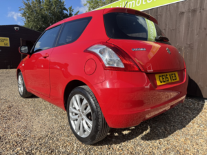 2015 Suzuki Swift 1.2 Sz3 in Red — image 4