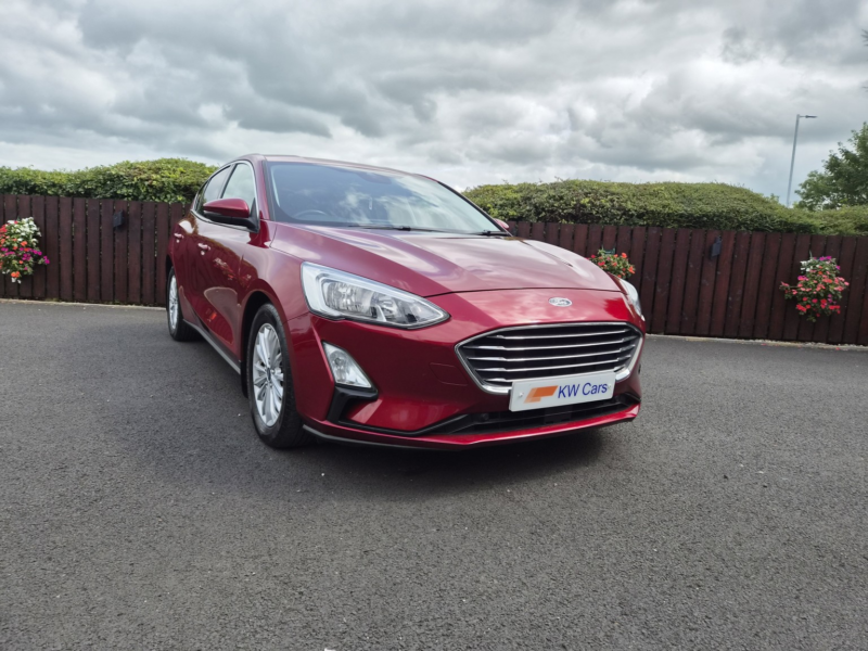 2018 Ford Focus 1.5 Ecoblue Titanium in Red — image 1