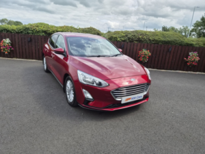 2018 Ford Focus 1.5 Ecoblue Titanium in Red — image 2