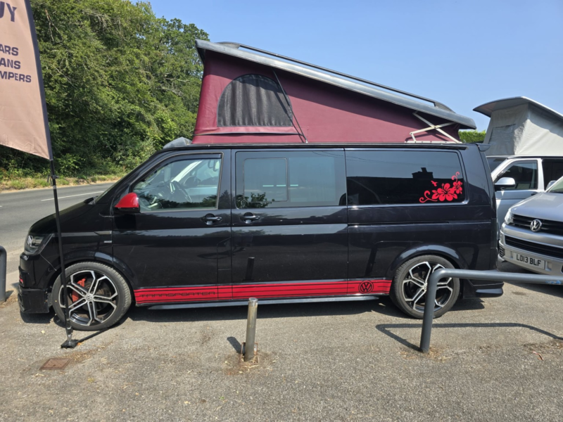 2018 Volkswagen Transporter 2.0 Bitdi T32 Bluemotion Tech Highline in Black — image 1