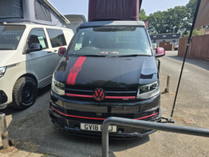 2018 Volkswagen Transporter 2.0 Bitdi T32 Bluemotion Tech Highline in Black — image 4