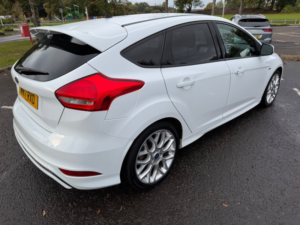 2017 Ford Focus 1.5 Tdci St-Line Hatchback 5dr Diesel Manual Euro 6 (s/s) (120 Ps) in White — image 4