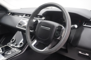 2017 Land Rover Range Rover Velar 2.0 P300 Hse Auto 4WD Euro 6 (s/s) 5dr in Gold — image 3