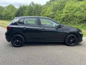 2019 Volkswagen Polo 1.0 Tsi Se in Black — image 6