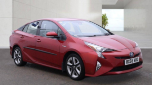2016 Toyota Prius 1.8 Vvt-H Excel CVT Euro 6 (s/s) 5dr (15in Alloy) in Red — image 2