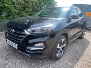2016 Hyundai Tucson 2.0 Crdi Blue Drive Premium Se SUV 5dr Diesel Manual Euro 6 (s/s) (136 Ps) in Black — image 2