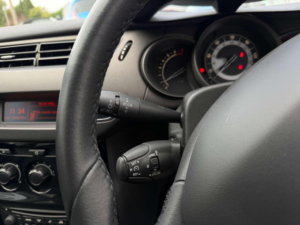 2015 Citroen C3 1.2 Puretech Selection Euro 6 5dr in White — image 5