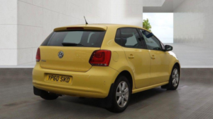 2010 Volkswagen Polo 1.2 Moda Euro 5 5dr in Yellow — image 3