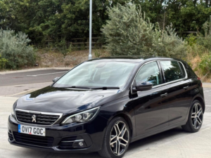 2017 Peugeot 308 1.2 Puretech Allure Euro 6 (s/s) 5dr in Black — image 4