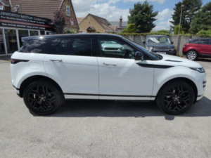 2020 Land Rover Range Rover Evoque 2.0 D150 R-Dynamic S Fwd Euro 6 (s/s) 5dr in White — image 3