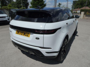 2020 Land Rover Range Rover Evoque 2.0 D150 R-Dynamic S Fwd Euro 6 (s/s) 5dr in White — image 4