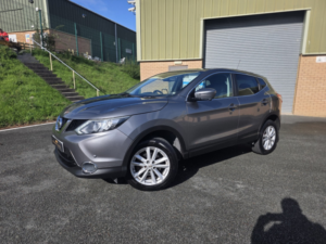 2015 Nissan Qashqai 1.5 Dci N-Tec in Grey — image 2