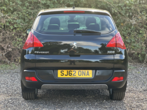 2012 Peugeot 3008 1.6 Hdi Sportium in Black — image 6