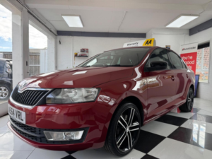 2014 Skoda Rapid 1.2 Tsi Black Edition Euro 5 5dr in Red — image 3