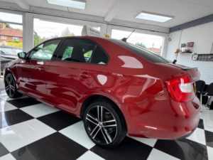 2014 Skoda Rapid 1.2 Tsi Black Edition Euro 5 5dr in Red — image 4