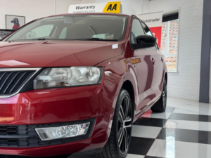 2014 Skoda Rapid 1.2 Tsi Black Edition Euro 5 5dr in Red — image 5