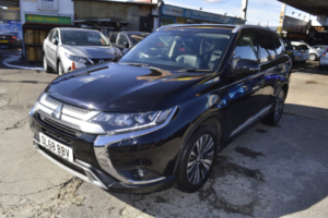 2019 Mitsubishi Outlander 2.0 Mivec 4 in Black — image 3