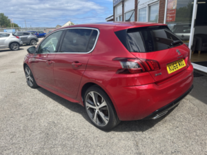 2018 Peugeot 308 1.5 Bluehdi Gt Line in Red — image 4