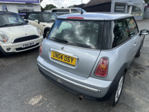 2004 MINI Hatch 1.6 One Hatch in Silver — image 6