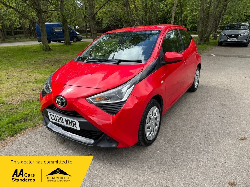 2020 Toyota Aygo Vvt-I X-Play X-Shift in Red — image 1