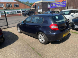 2006 BMW 1 Series 2.0 118i Sport Steptronic Euro 4 5dr in Blue — image 4